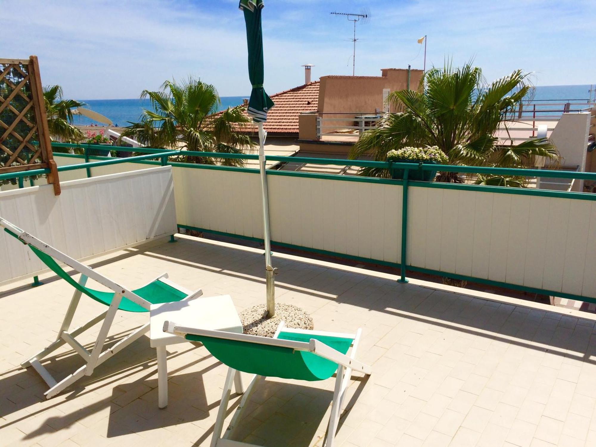 Lungomare Hotel Marina di Cecina Ruang foto