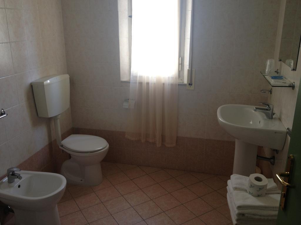 Lungomare Hotel Marina di Cecina Ruang foto